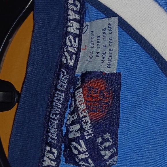 💙🌺Blue and White Top - Picture 8 of 10